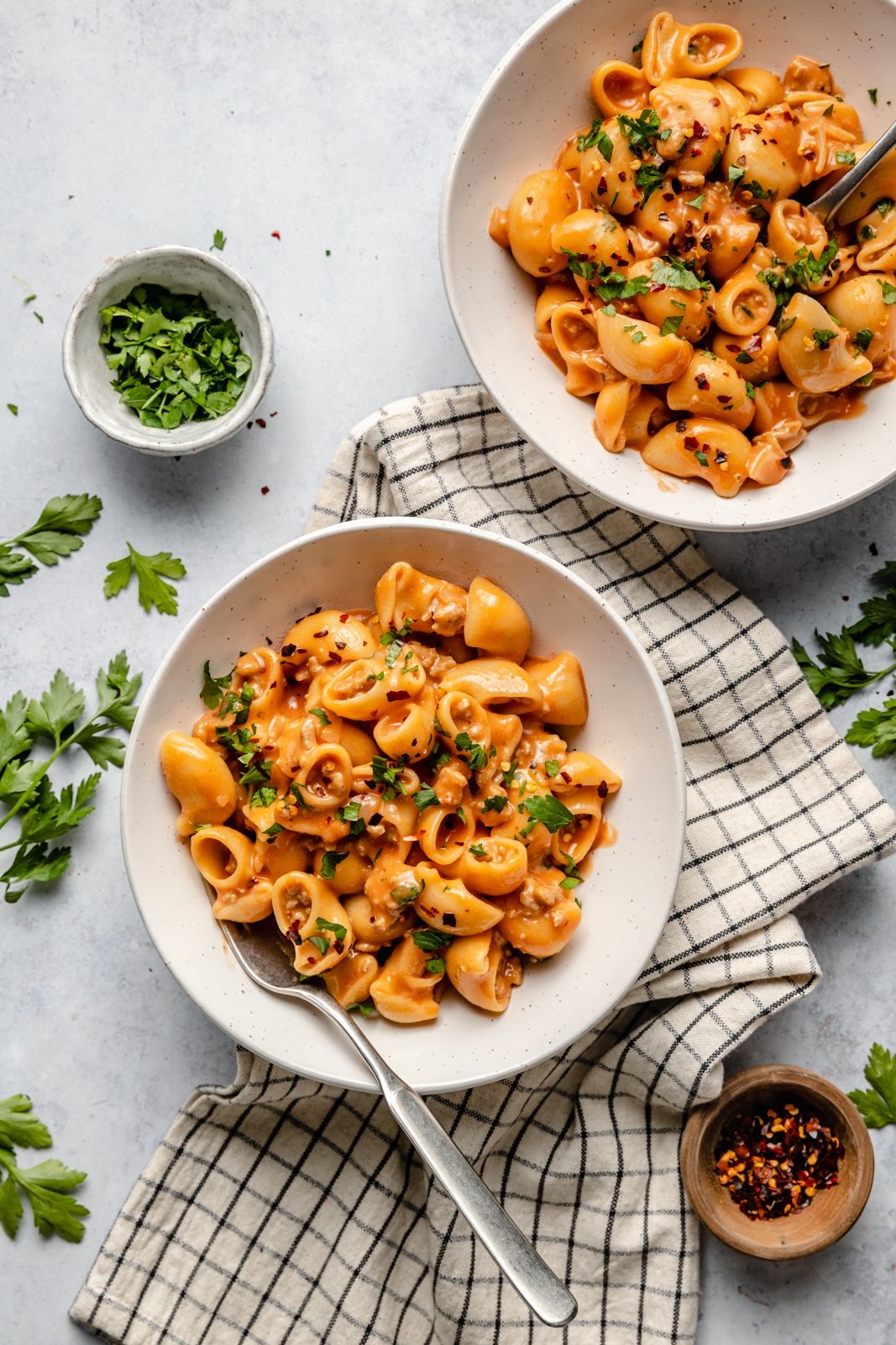 hamburger helper in two bowls