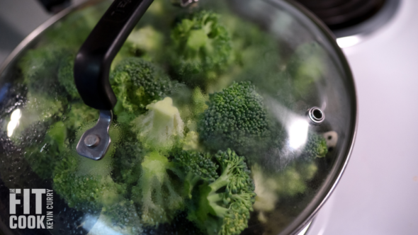 how do i steam broccoli