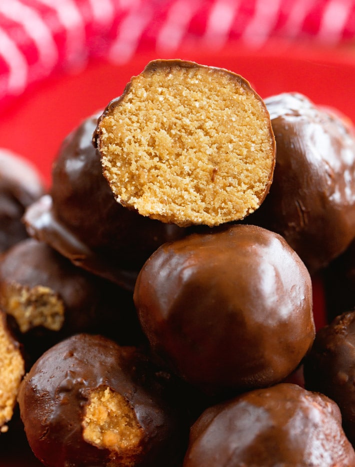 3 Ingredient Peanut Butter Bites