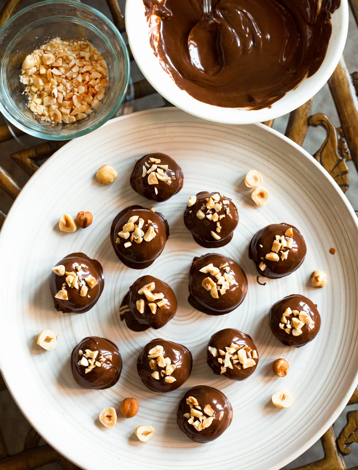 Homemade Ferrero Rocher Hazelnut Truffles