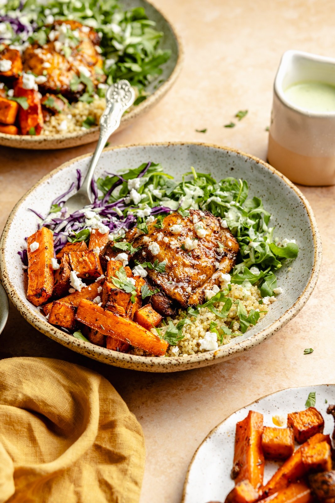 healthy hot honey chicken bowls with vegetables