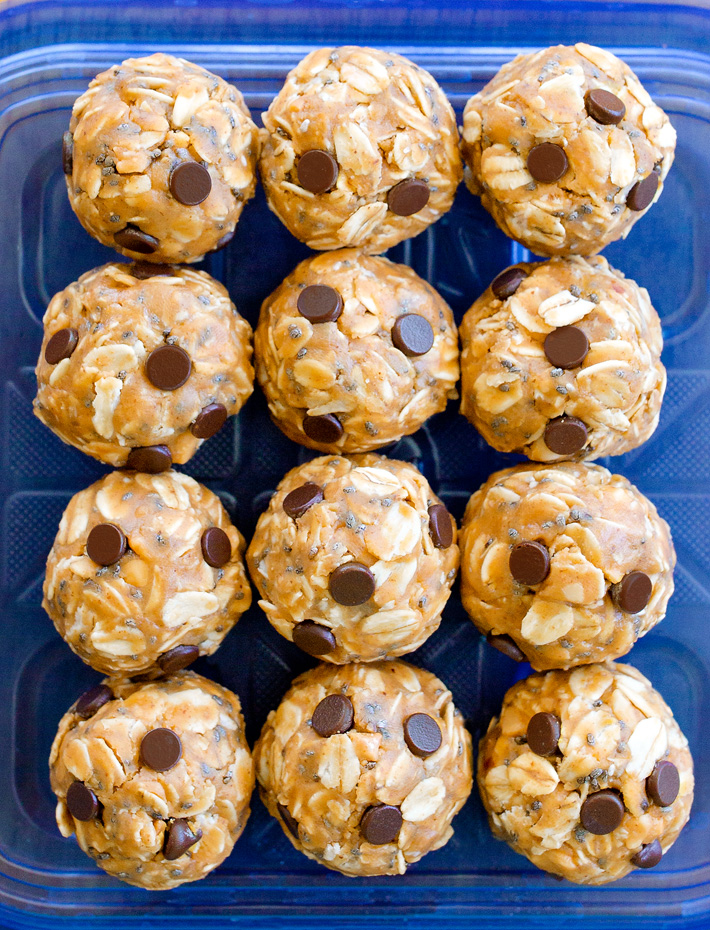 Chocolate Chip Oatmeal Energy Balls