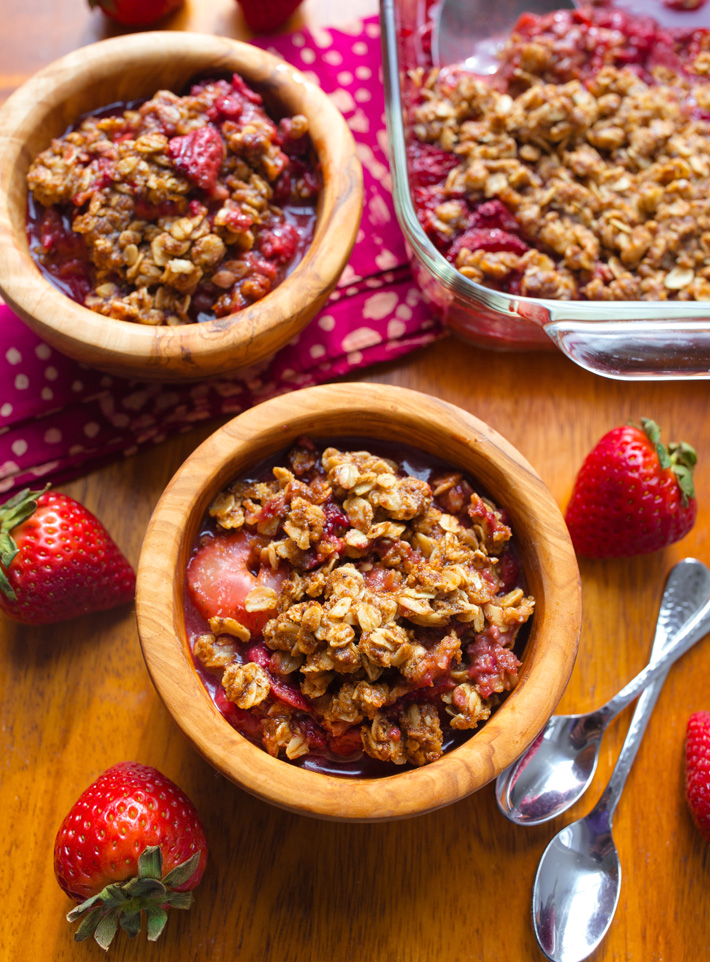 Strawberry Oatmeal Crumble Summer Dessert