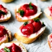 strawberry goat cheese crostini