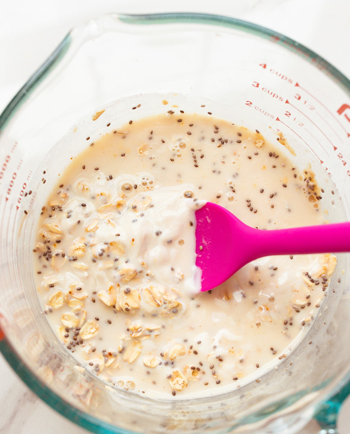 Overnight Oats With Chia Seeds (Dairy Free)