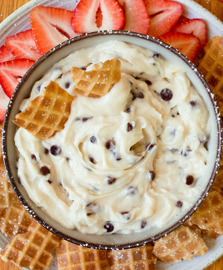 Chocolate Chip Cannoli Dip